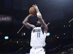 丹佛掘金NBA击败达拉斯独行侠约基奇勾手制胜的简单介绍